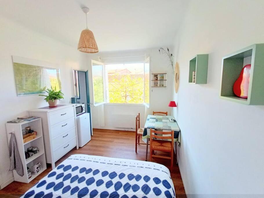 Comme Un Petit Studio - Totalement Independant - Entree Autonome Prades  Bagian luar foto