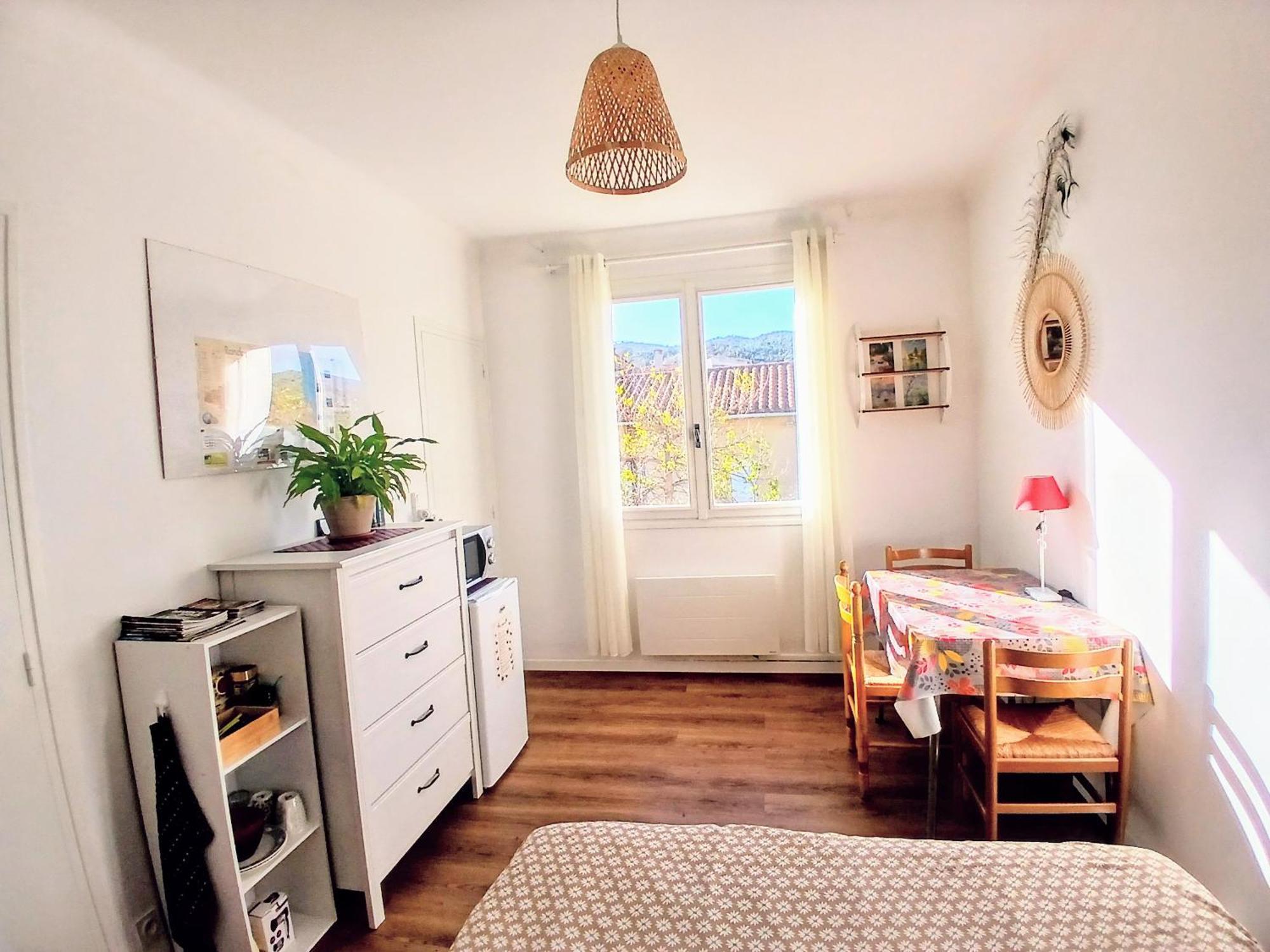 Comme Un Petit Studio - Totalement Independant - Entree Autonome Prades  Bagian luar foto